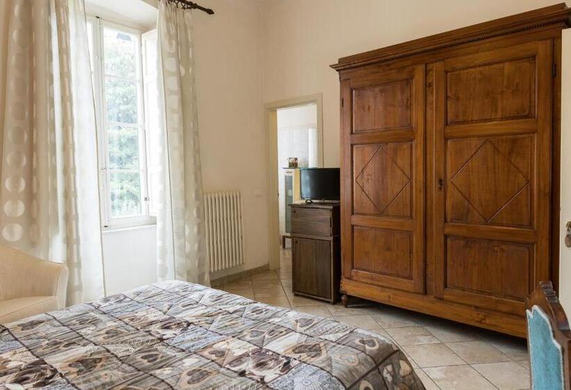 تختخواب و صبحانه Locanda Dei Fiori