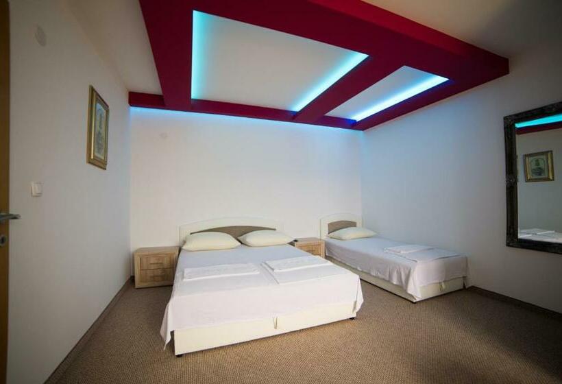 Bed & Breakfast Motel Aura