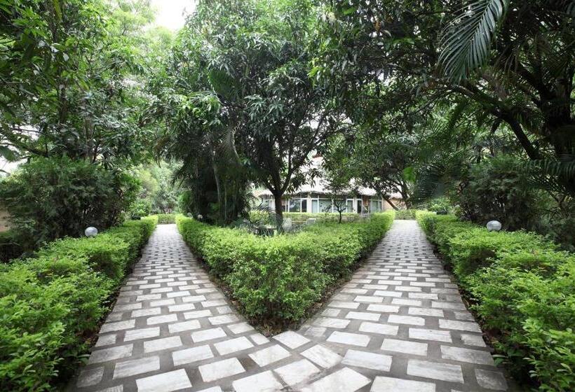 Click Resort Corbett Tiger Den