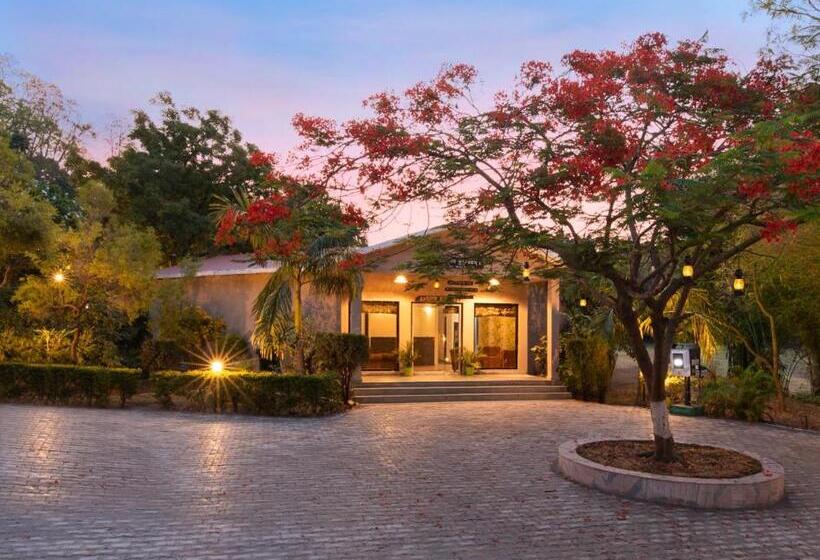 Click Resort Corbett Tiger Den