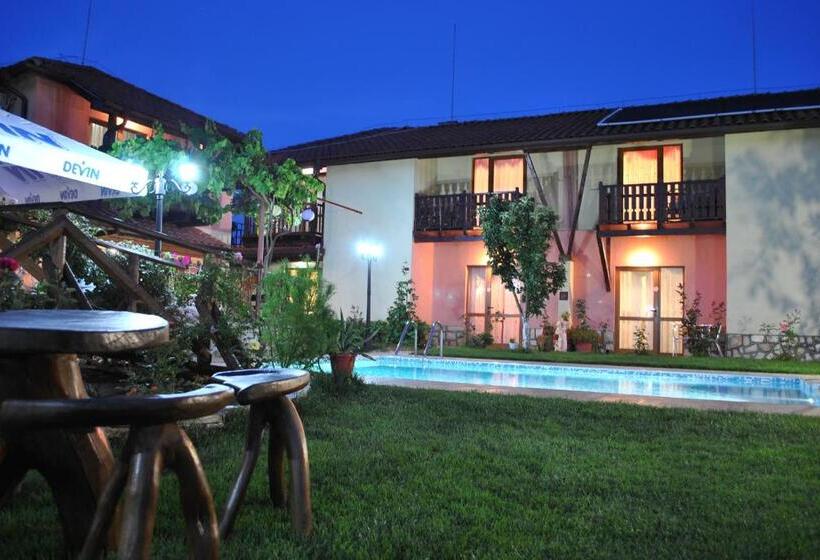 Family Hotel Gradina