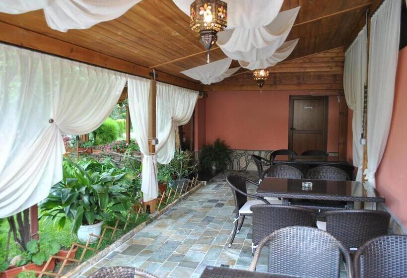 Family Hotel Gradina