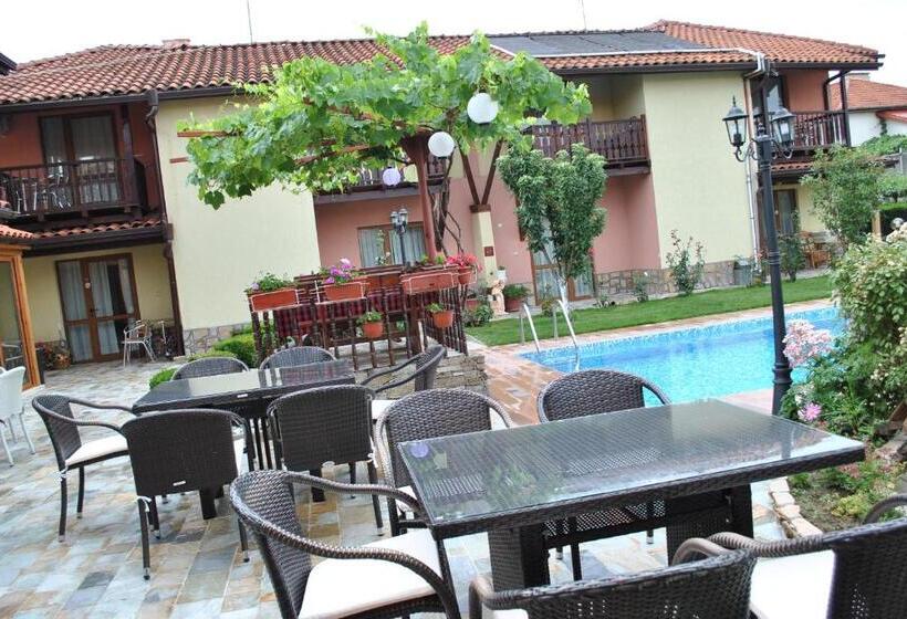 Family Hotel Gradina