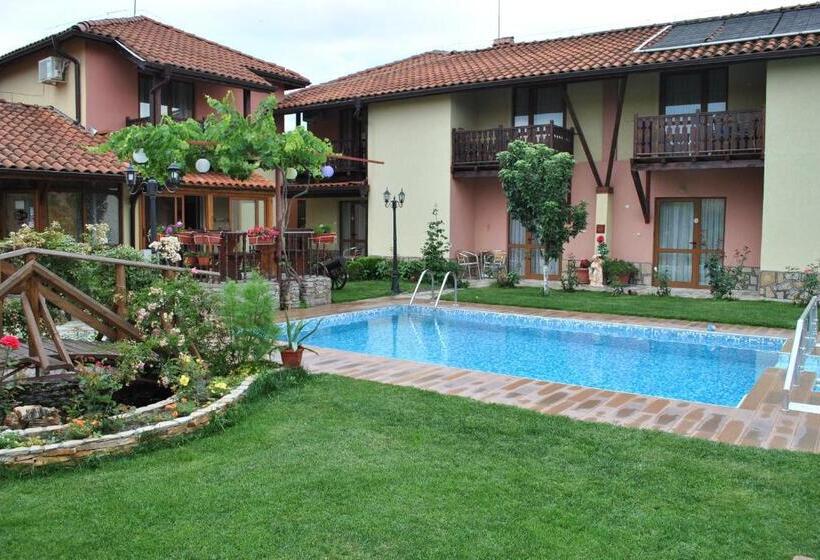 Family Hotel Gradina