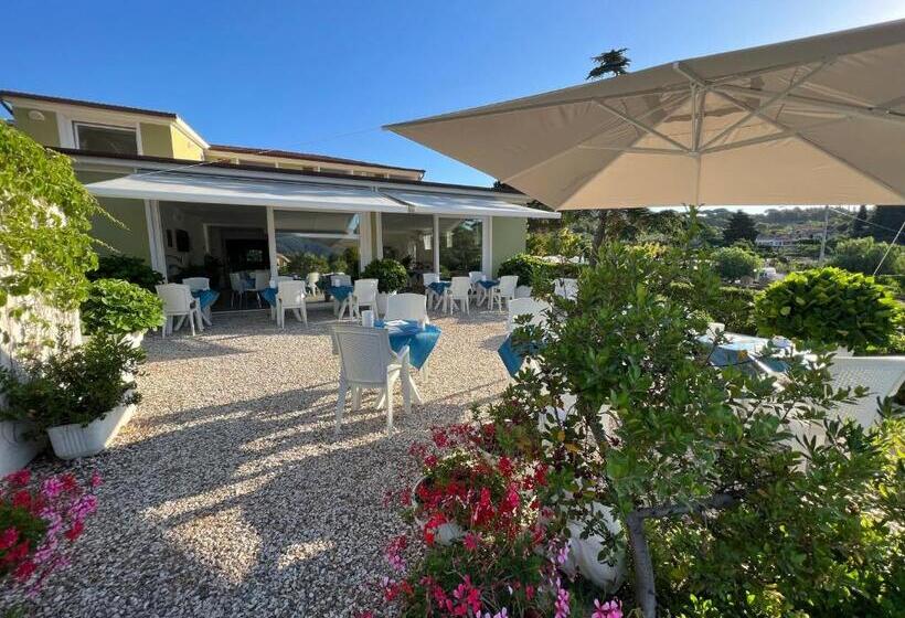 בית מלון כפרי Barbarossa