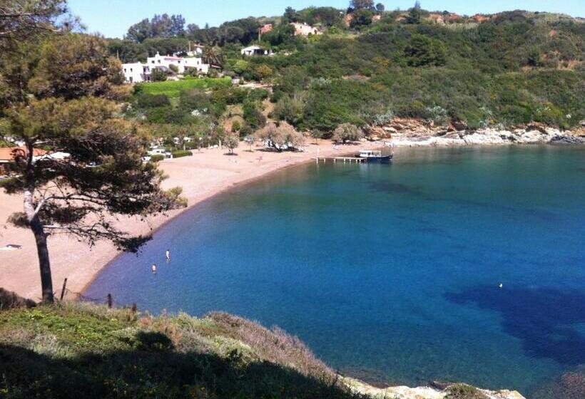 בית מלון כפרי Barbarossa