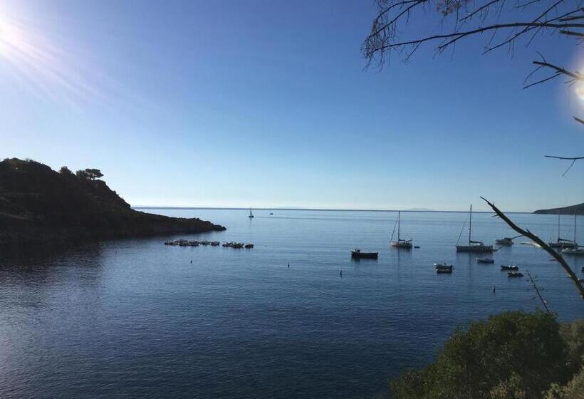 בית מלון כפרי Barbarossa