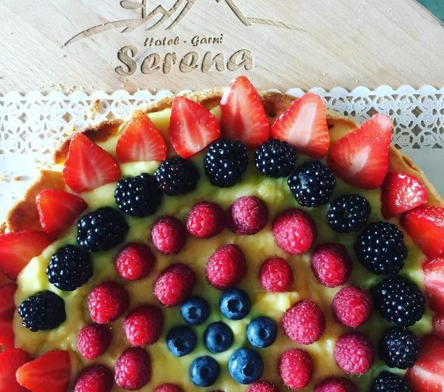 Отель B&b Garni Serena