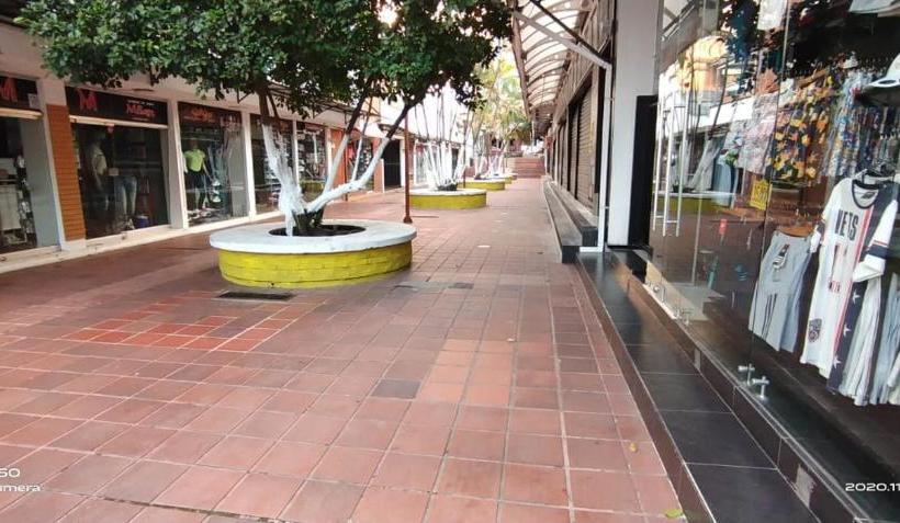 Отель Central Confort Plaza