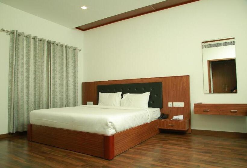 Отель Four N Square Residency