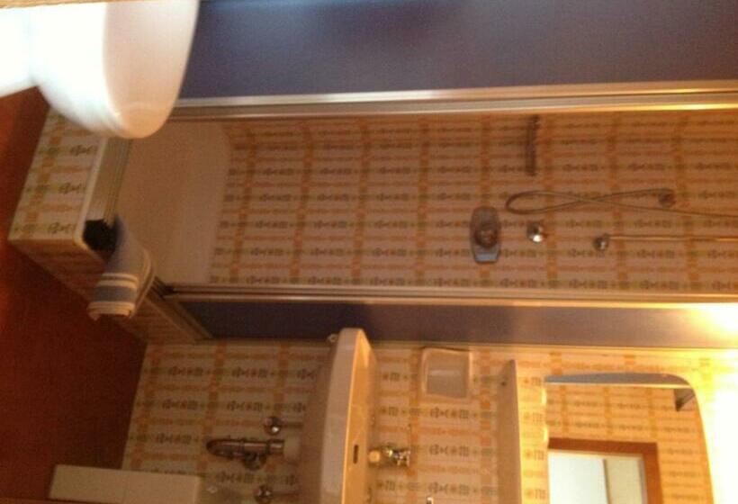 ホテル Garni Sayonara