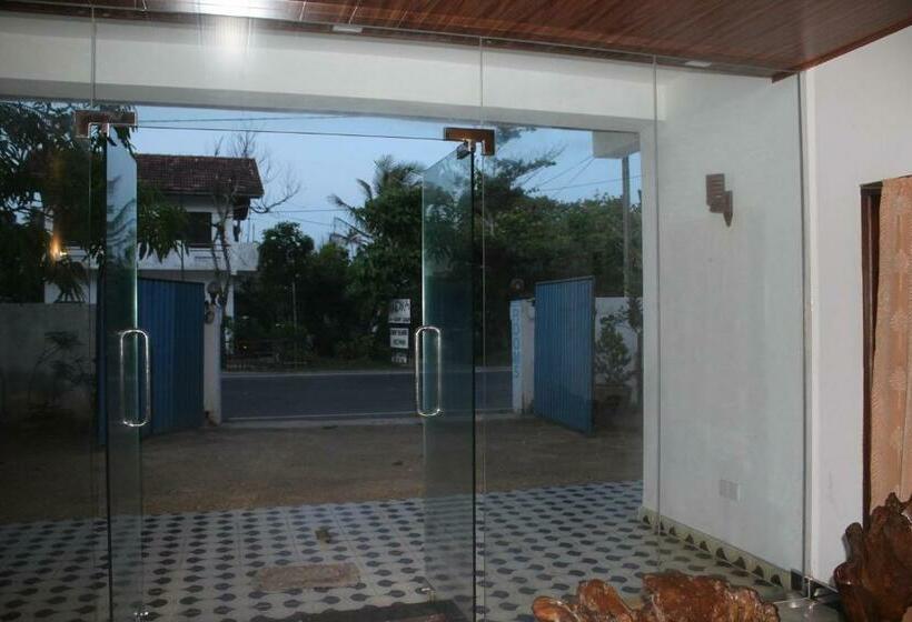 ホテル Jayanthi Surf Dreams