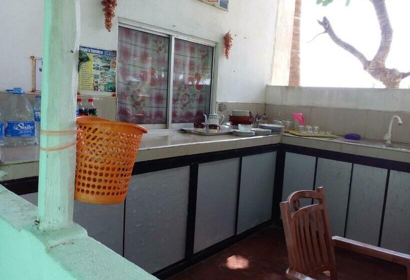 ホテル Jayanthi Surf Dreams