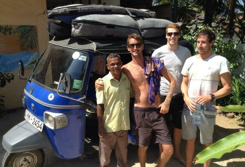 ホテル Jayanthi Surf Dreams