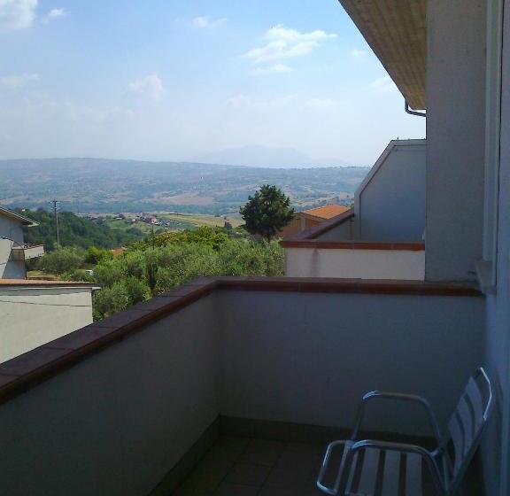 בית מלון כפרי Life