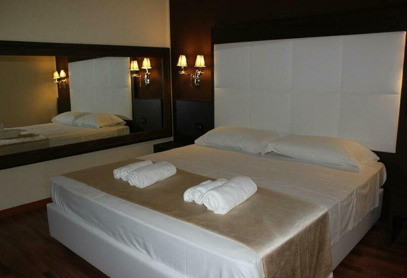 בית מלון כפרי Momi S