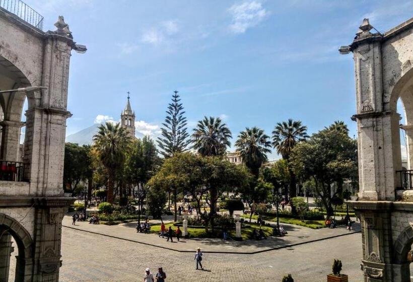 호텔 Plaza Central