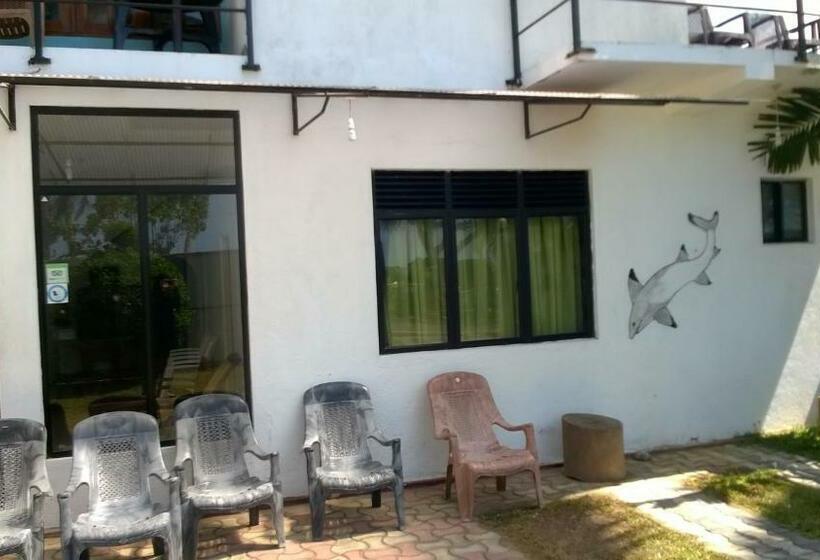 فندق Polhena Coral Reef Resort