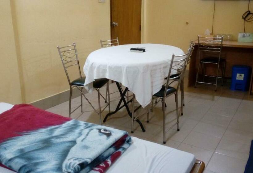 هتل Royal Park Residential