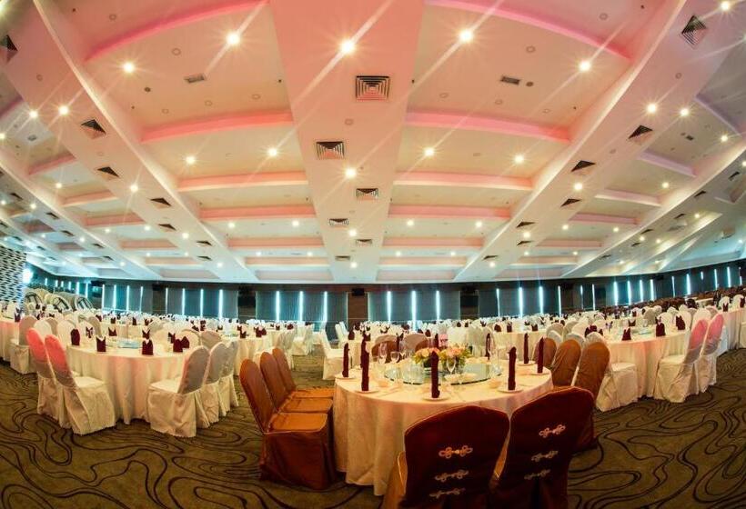 호텔 Royale Signature