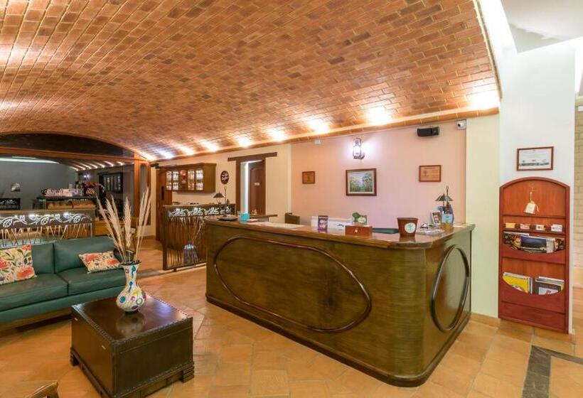 La Casa Del Arbol Hotel Boutique Villa De Leyva