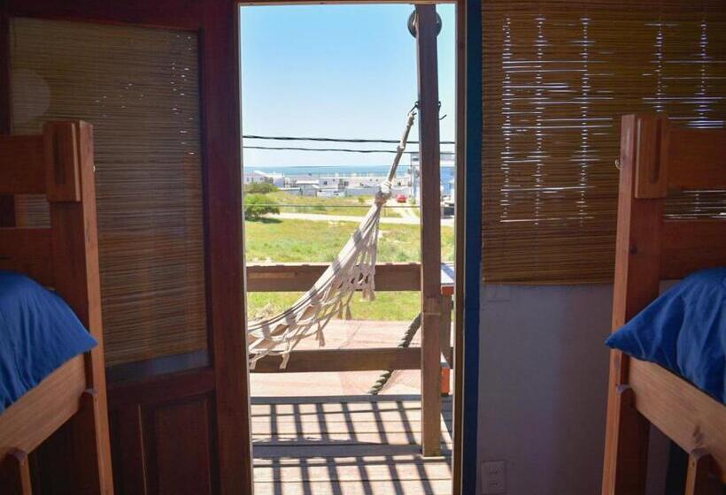 Mar De Fondo Hostel