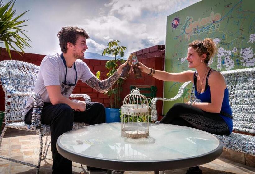 پانسیون Aldos Guest House