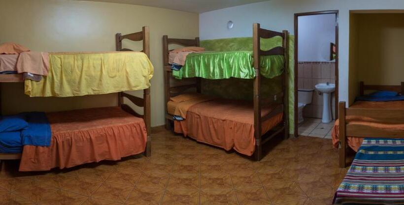 بنسيون Aldos Guest House