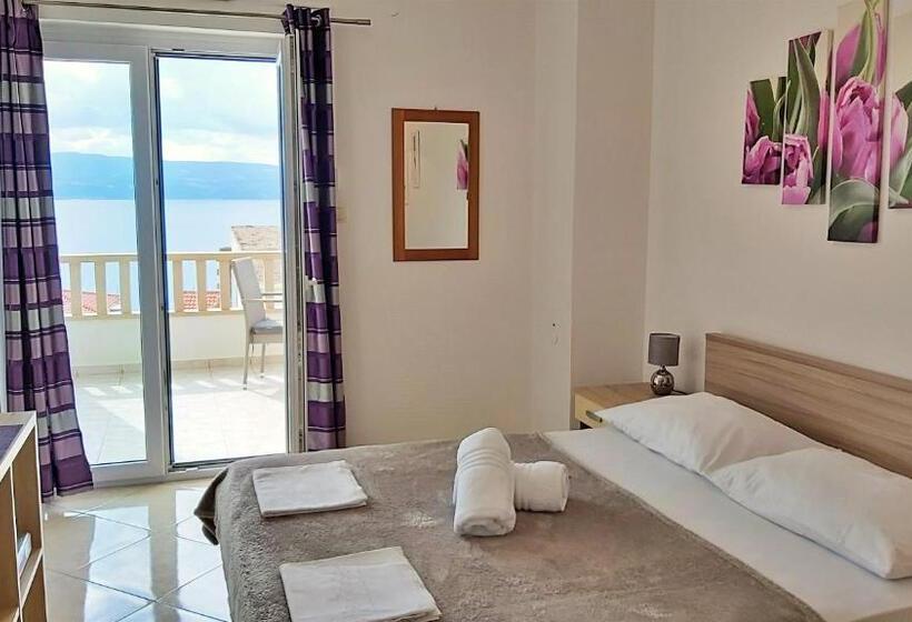 פנסיון Apartments Nemira