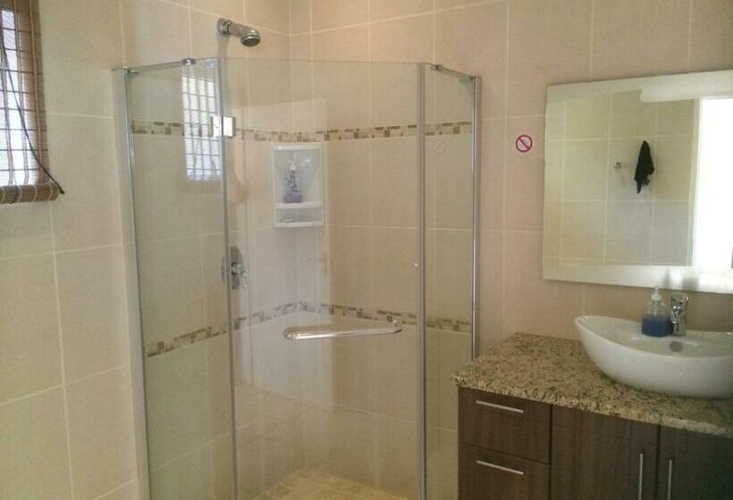 Пансион Auberge Guest Lodge