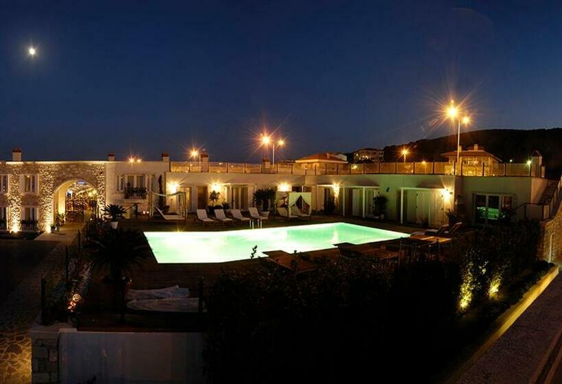 膳宿费 Cesme Marina Konukevi