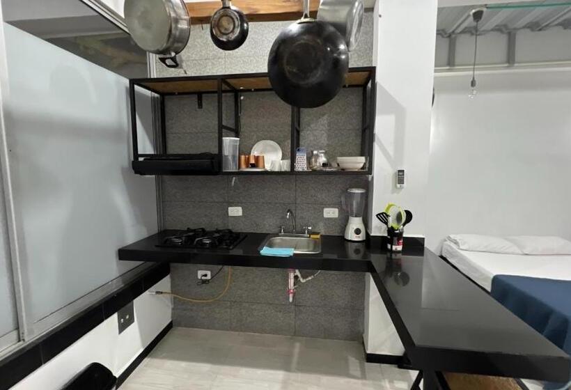 פנסיון Family House Rodadero