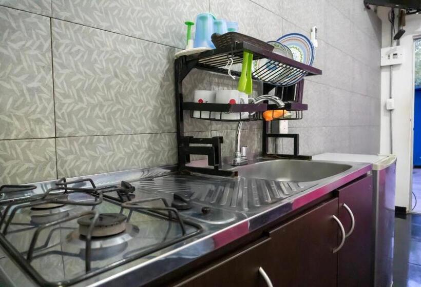 פנסיון Family House Rodadero