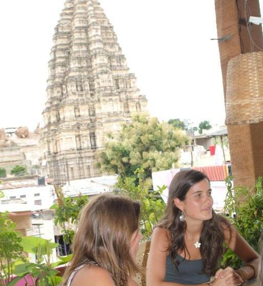 پانسیون Gopi Guest House