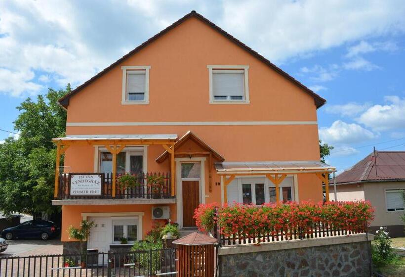 ペンション István Vendégház