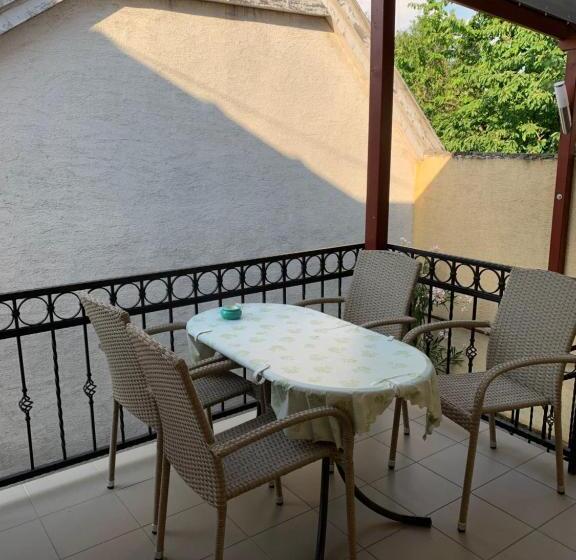 پانسیون Kata Vendégház