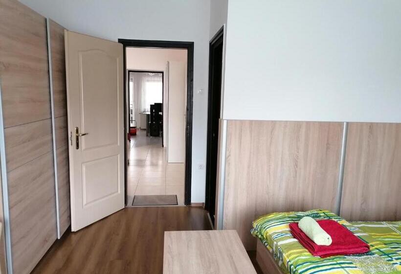 پانسیون Kata Vendégház