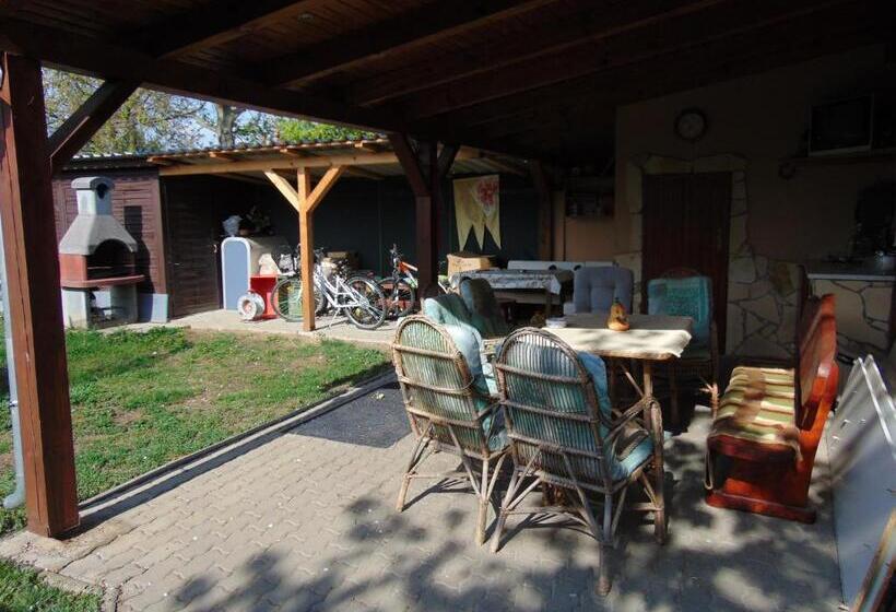 پانسیون Kata Vendégház