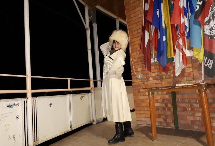 پانسیون Nato & Lado