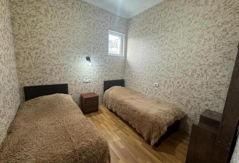 پانسیون Nato & Lado