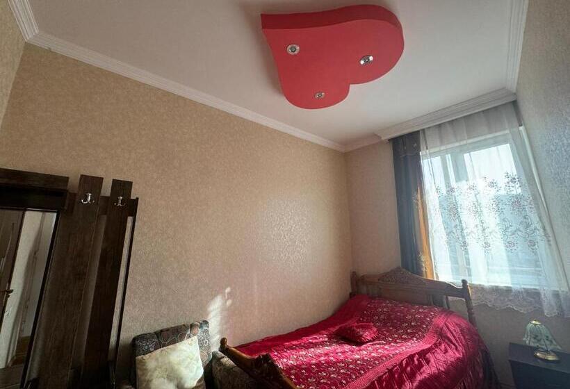 پانسیون Nato & Lado