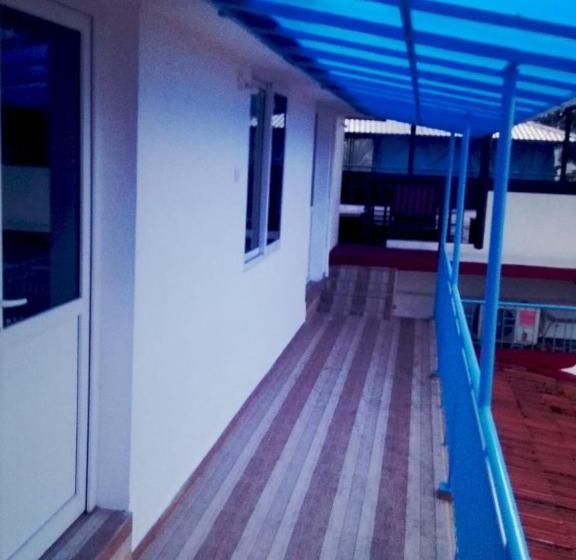 ペンション Nisarga Nirvana River House