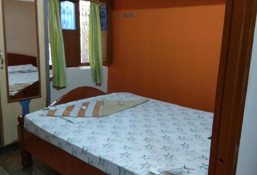 پانسیون Rocky Guesthouse