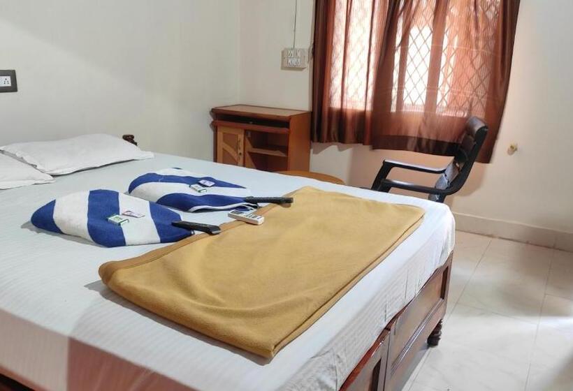 پانسیون Rocky Guesthouse