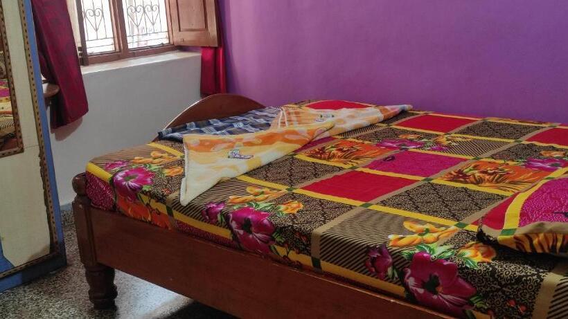 پانسیون Rocky Guesthouse