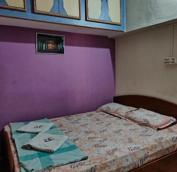 پانسیون Rocky Guesthouse