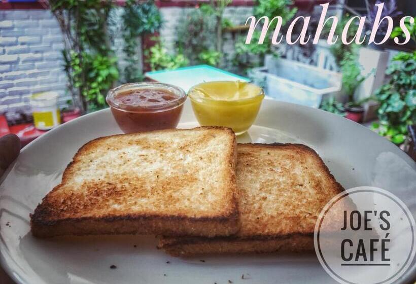 Пансион Silver Moon Guest House