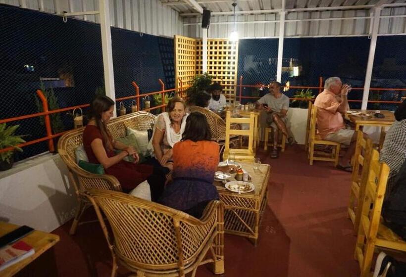 ペンション Silver Moon Guest House