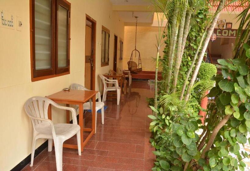 Пансион Siva Guest House