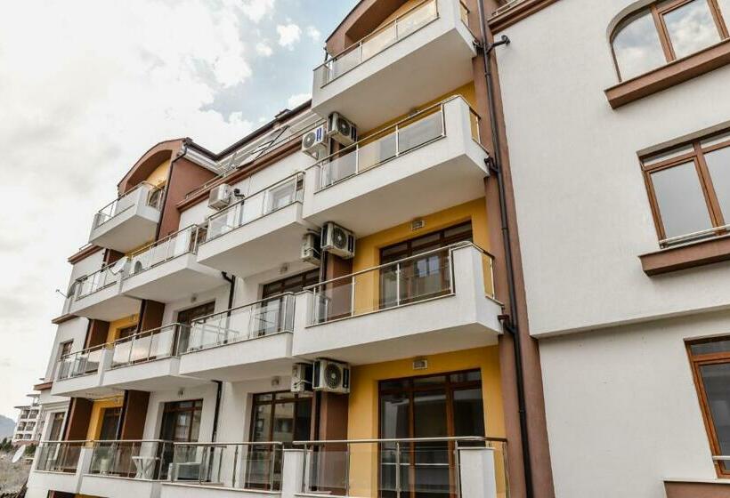 פנסיון Stela Apartments